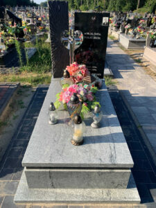 Nagrobek - Usługi kamieniarskie firmy Bawoł Stubno i Miękisz stary nr.42