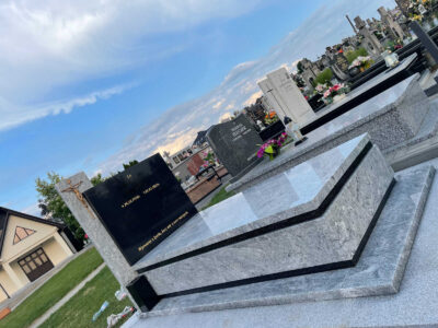 Nagrobek - Usługi kamieniarskie firmy Bawoł Stubno i Miękisz stary nr.44