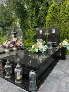 Nagrobek - Usługi kamieniarskie firmy Bawoł Stubno i Miękisz stary nr.41