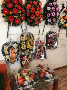 Zdjęcie wieńców pogrzebowych