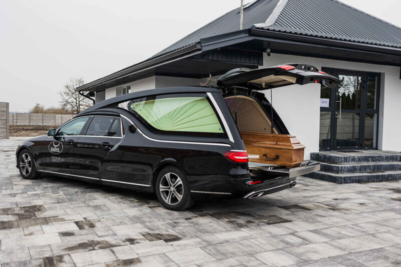 Karawana pogrzebowa z trumną - Bawoł Stubno i Miękisz Stary