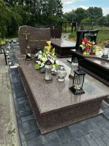 Nagrobek - Usługi kamieniarskie firmy Bawoł Stubno i Miękisz stary nr.29