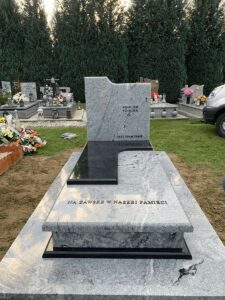 Nagrobek - Usługi kamieniarskie firmy Bawoł Stubno i Miękisz stary nr.20