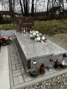 Nagrobek - Usługi kamieniarskie firmy Bawoł Stubno i Miękisz stary nr.38