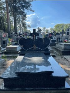 Nagrobek - Usługi kamieniarskie firmy Bawoł Stubno i Miękisz stary nr.10