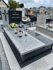 Nagrobek - Usługi kamieniarskie firmy Bawoł Stubno i Miękisz stary nr.33