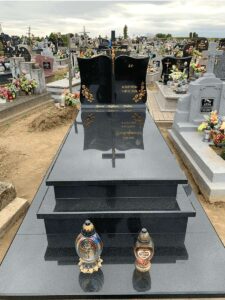 Nagrobek - Usługi kamieniarskie firmy Bawoł Stubno i Miękisz stary nr.6