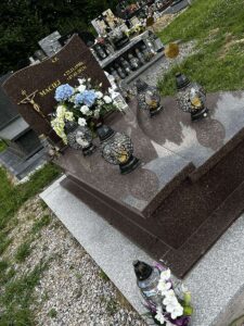 Nagrobek - Usługi kamieniarskie firmy Bawoł Stubno i Miękisz stary nr.37